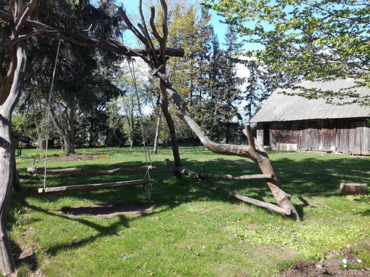 Gasthaus Lauku Viesu Maja Bajari Rucava Exterior foto
